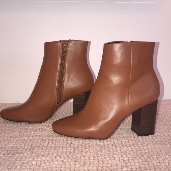 H&M - Booties - Picture 2 of 4